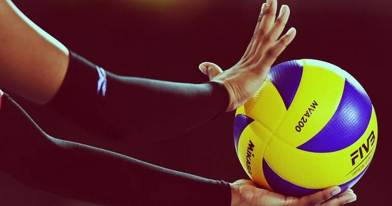 З нагоди Всесвітнього дня здоров'я у Сумському   фаховому медичному коледжі було проведено відкрите заняття з волейболу